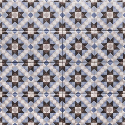 Carreau de porcelaine lustré 6 po x 6 po Merida Flor