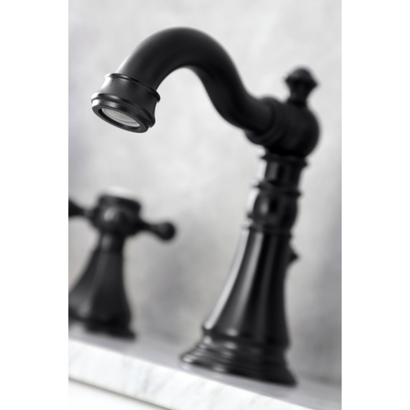 Robinet de salle de bain espacé à deux poignées à 3 poignées avec bonde escamotable Kingston Brass Metropolitan, Noir mat