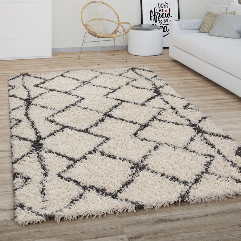 Balmorhea 100% Polypropylene Cream/Black Outdoor Rug, Round 160cm
