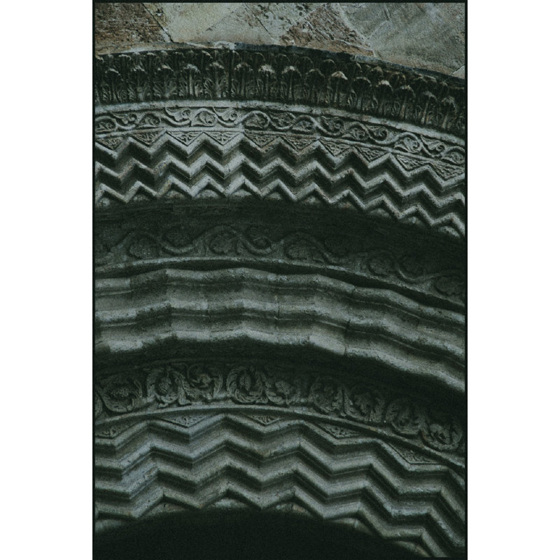 Bruster 200cm X 300cm Area Rug