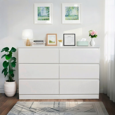 6 Drawer White Dresser, Modern Dresser For Bedroom With Spacious Countertop, Wood Storage Cabinet With Concealed Handles & 6 Deep Drawers For Bedroom,