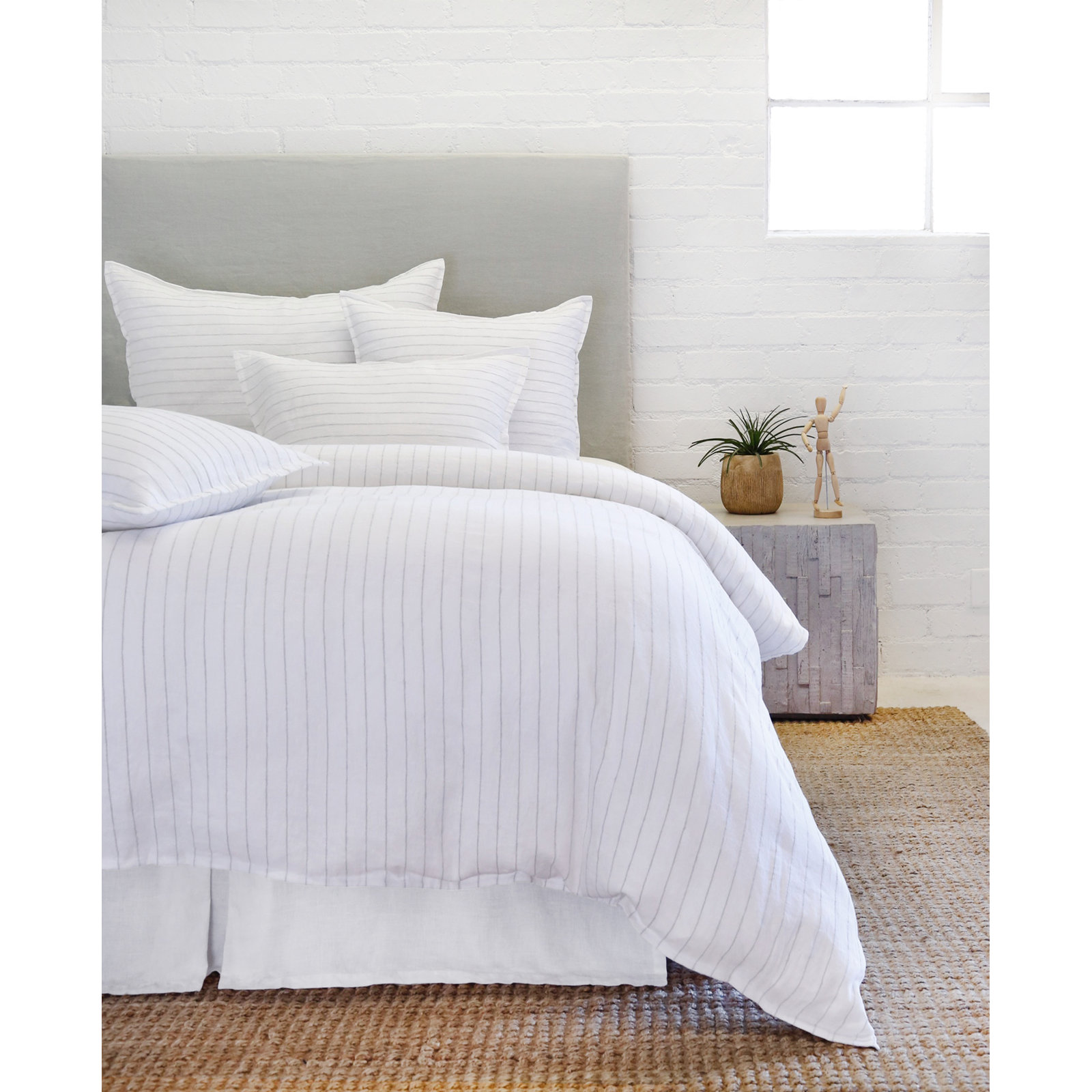 Blake Linen Duvet Cover Set, Queen, White/Ocean
