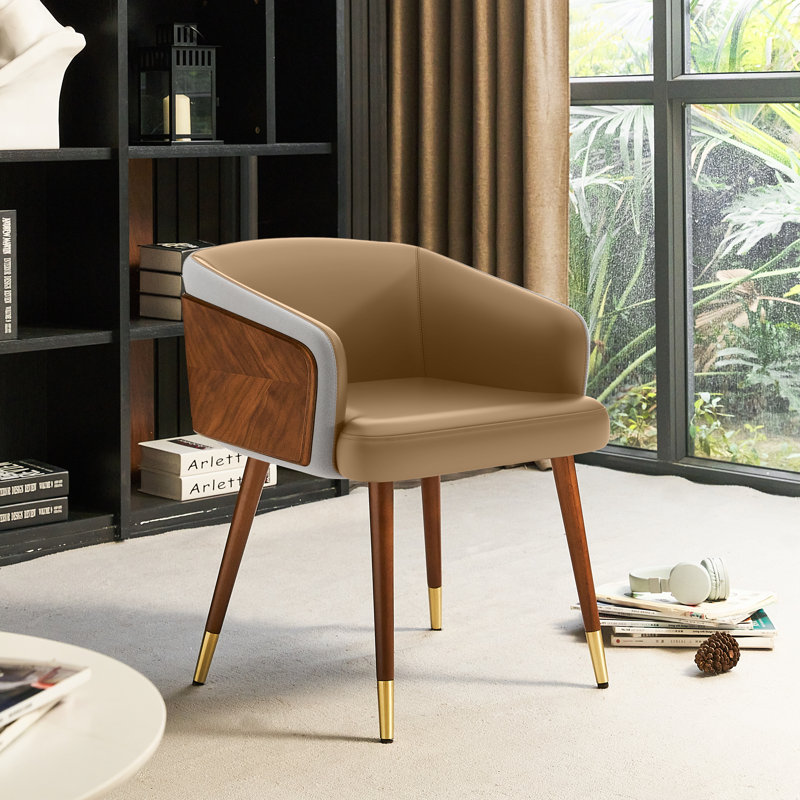 Chaise rembourrée Enrico, Café clair