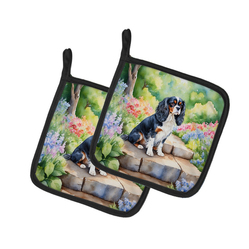 Caroline's Treasures Floral Polyester Potholder Set