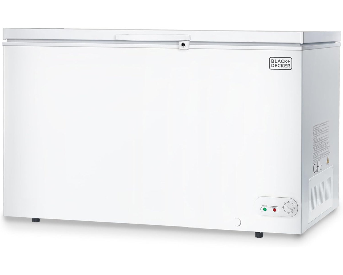 Black+Decker 13 Cu. Ft. Chest Freezer, Deep Freezer with Top Opening, Freezer Chest with 2 Removable Storage Baskets, Mechanical Temperature Control, | Fridge.com
