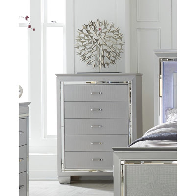 Glamourous Silver Finish Chest with 5 Dovetail Drawers and Faux Alligator Embossed Fronts for Elegant Bedroom Storage