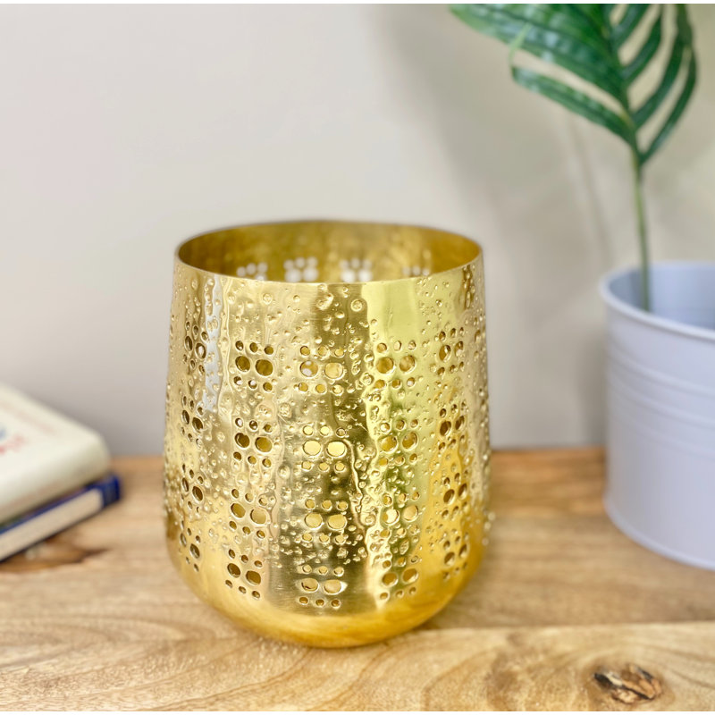 Metal Tabletop / Centrepiece Tealight Holder, 20cm H x 17cm  W x 17cm D