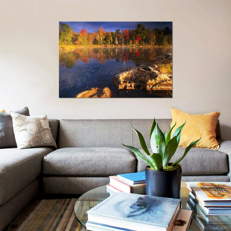 «Lang Lake, Fall Colors, Ontario, Canada» par Tim Fitzharris, impression sur toile non encadrée, H 18 po x l 26 po x P 1,5 po