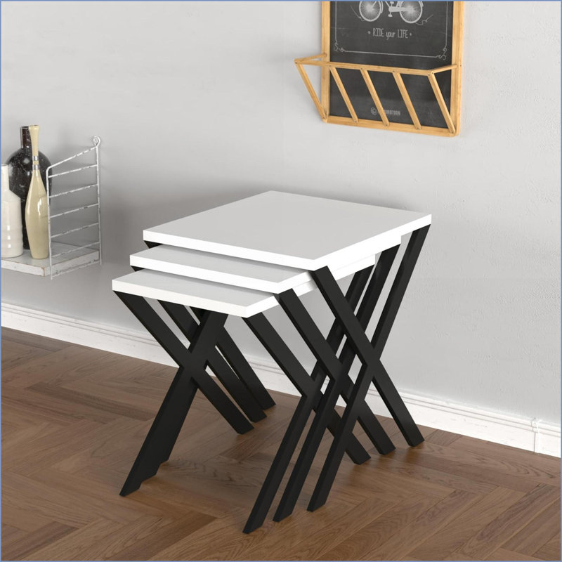 Ensemble de tables basses gigognes blanches avec pieds en métal Base en bois pour le salon