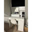 Table de coiffeuse de chambre à coucher avec DEL et rangement. Commode à 3 niveaux. Blanc, profondeur de 53,49 po Facile à installer - grande profondeur x 15,89 po de hauteur. Fonctionnel
