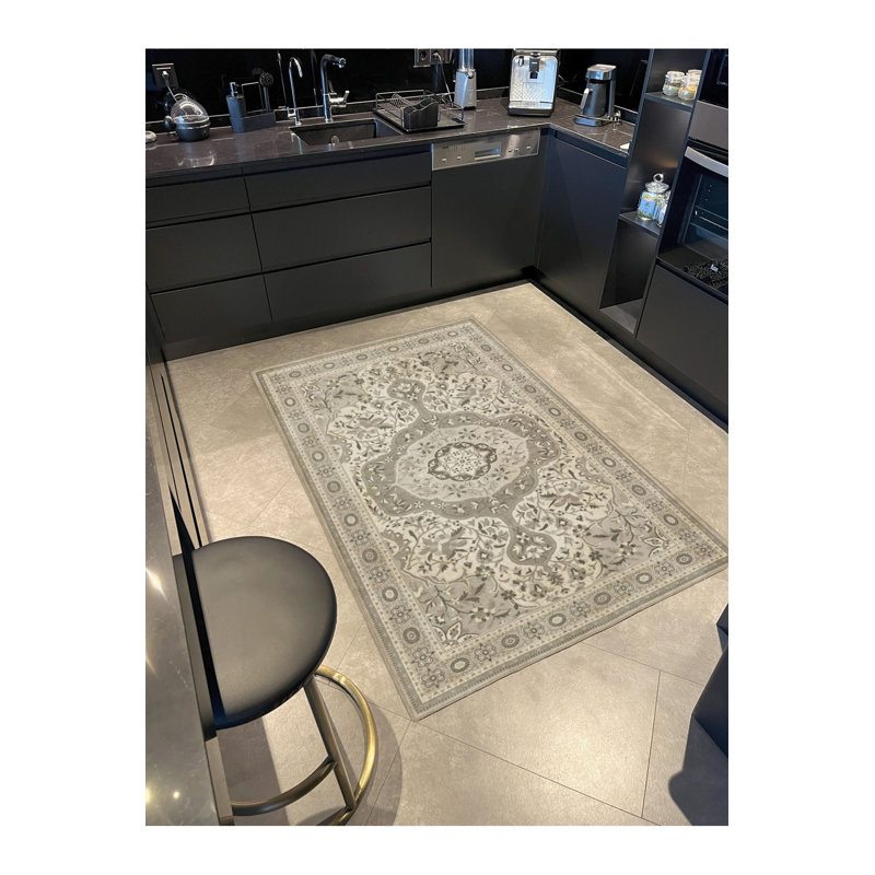 Tapis crème lavable à la machine à motif floral traditionnel crème, Tapis de couloir 4 pi 11 po x 9 pi 10 po inclus