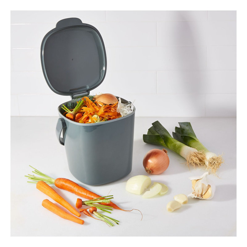 2.8 Gallons Plastic Manual Lift Trash Can
