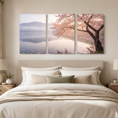 «Cherry Blossom Tree at Misty Lake Dawn», ensemble de 3 toiles