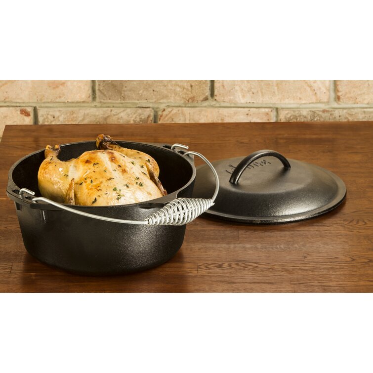 Great Lakes Outdoors  Lodge Lodge L10DO3 7 Qt. Pre-Seasoned Cast Iron  Dutch Oven with Spiral Bail Handle