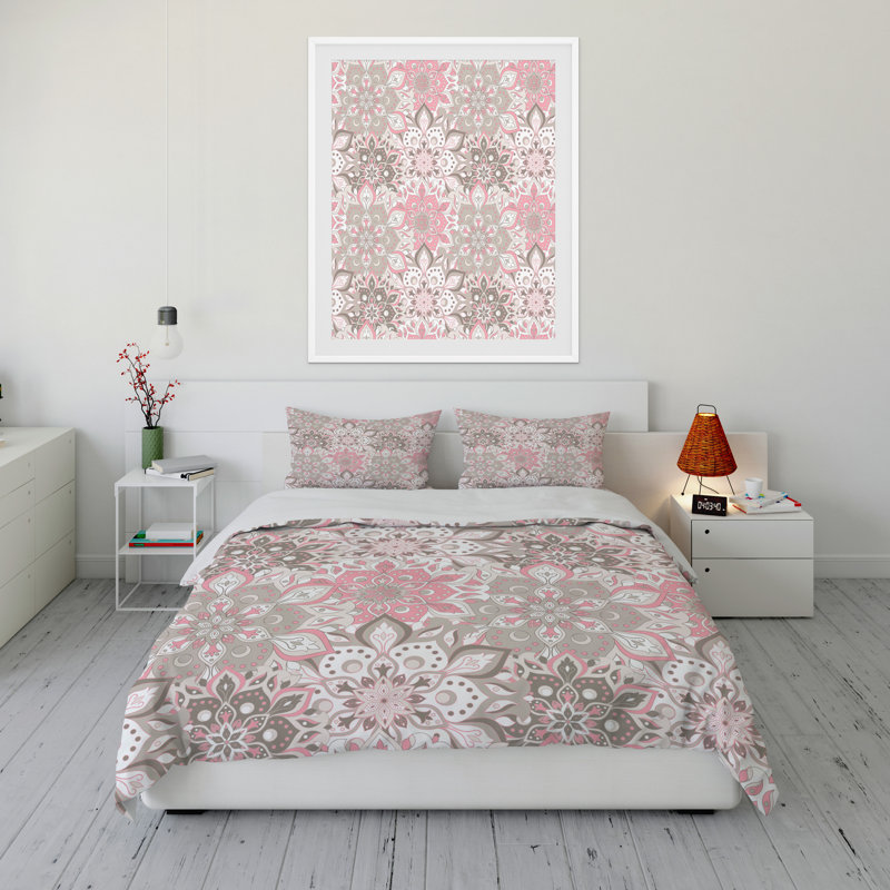 Polyester Channel Floral Comforter, King Comforter + 2 King Pillowcases