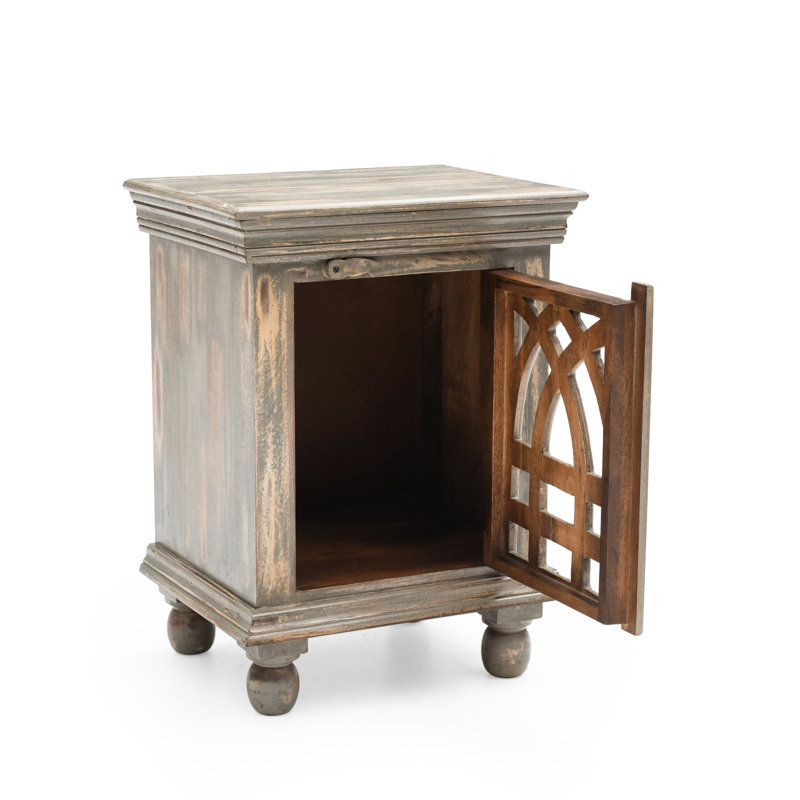 Petite table de chevet en bois massif gris antique de 14 po de largeur pour un espace de rangement de 18 po de profondeur