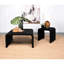Table de bout carrée en noir, texture tissée, look rétro, silhouette en forme de U, pour divers espaces de vie noirs avec un design des années 1970, différentes zones-133591562