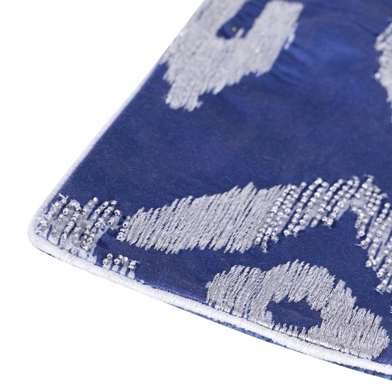 Housse de coussin en polyester texturé Ladacia, Bleu / Argent, Housse de coussin seulement - sans coussin