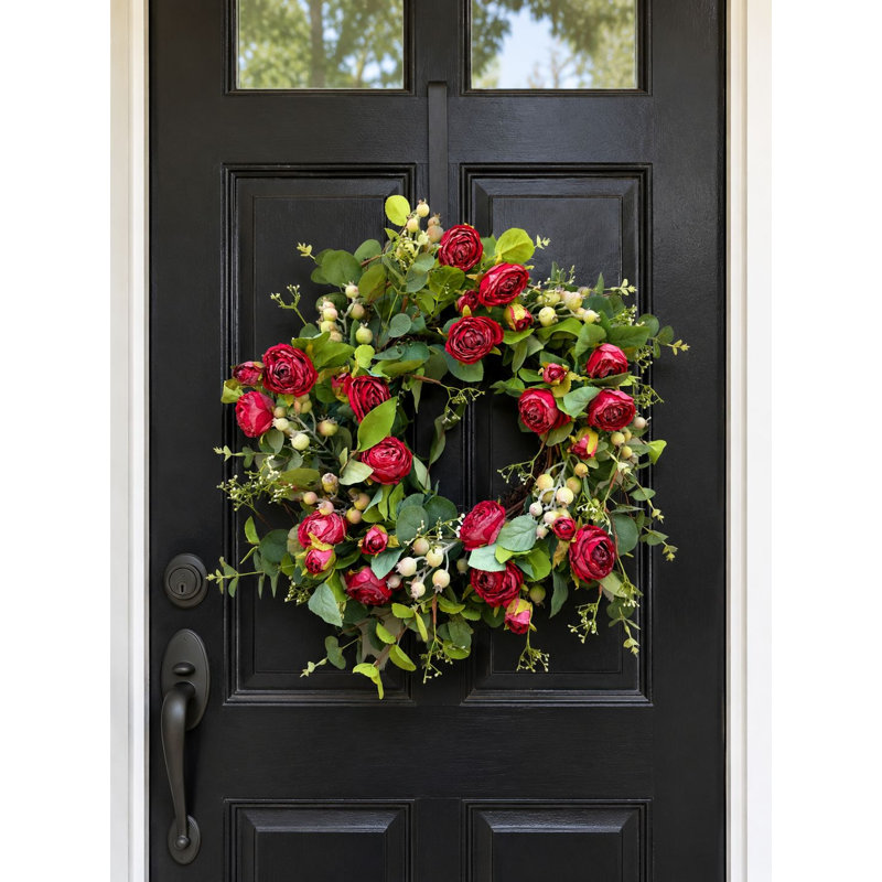Couronne florale artificielle de 22 po avec des baies d'eucalyptus et de fleurs pour la porte d'entrée de la Saint-Valentin