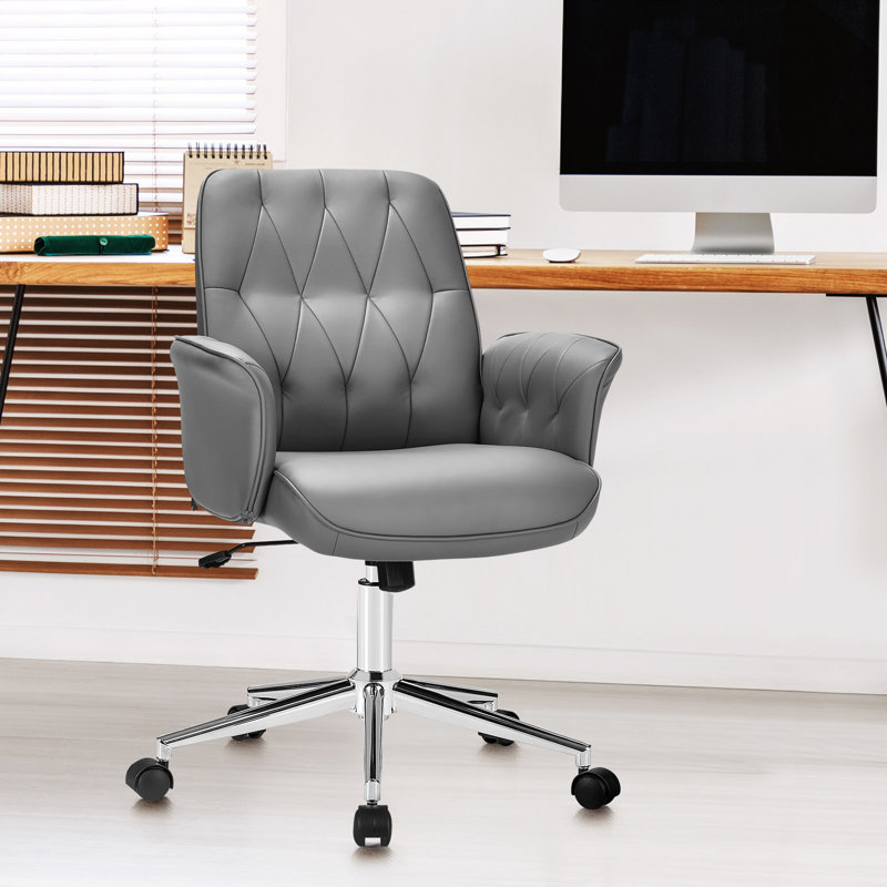 17 Stories Brodde Executive Chair