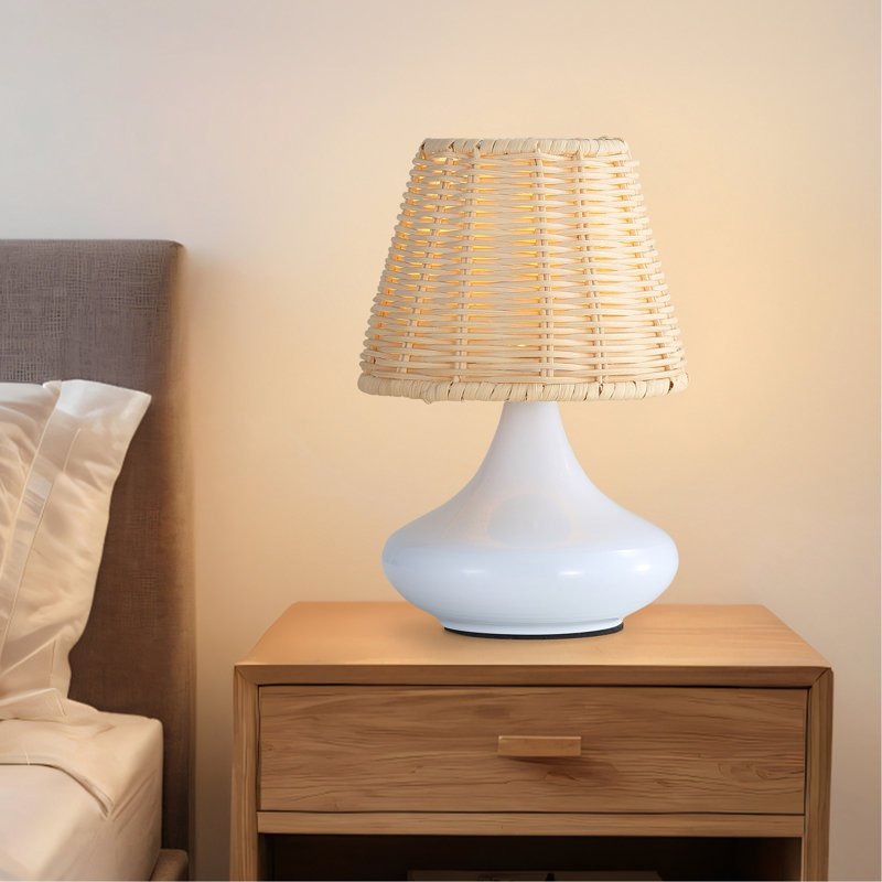 Lampe de table en bambou blanc tissé à intensité variable avec veilleuse avec base en fer et trois couleurs