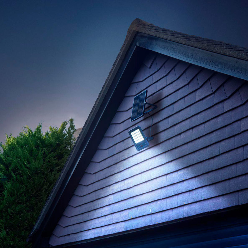 Multi-Functional Solar PIR Security Floodlight - DENALI