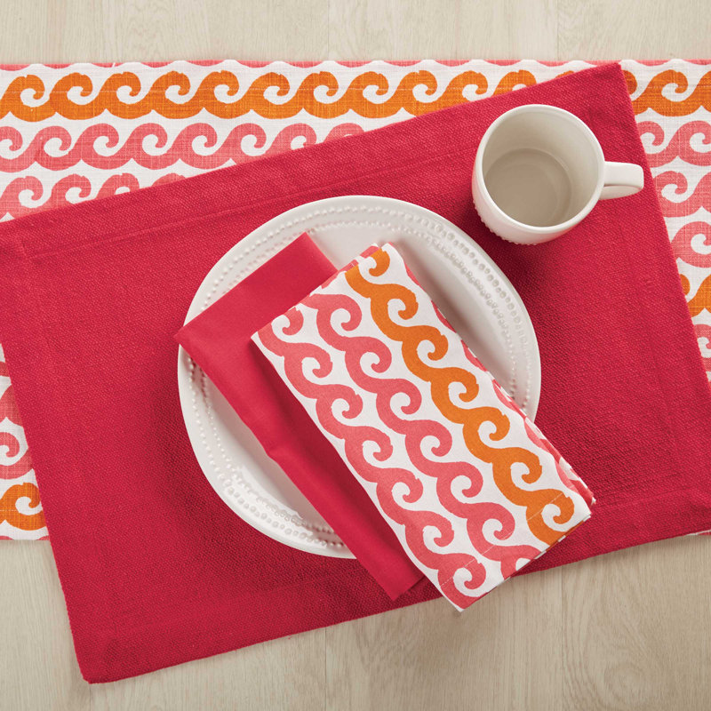 Fuchsia Waves Printed Table Runner