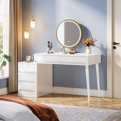 Makailyn Vanity