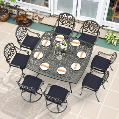 Ensemble de salle à manger de patio 9 pièces pour 8 personnes, ensemble de table et chaises de patio en aluminium coulé toutes saisons - grande table carrée de 64 po et 2 chaises berçantes pivotantes, 6 chaises fixes, trou pour parasol 2,2 po