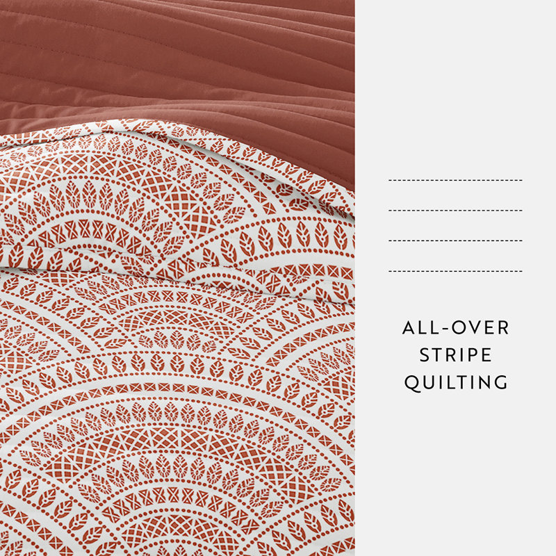 Quilt Coverlet Set All Season Patterned Reversible Microfiber Ultra Soft Bedding in Scalloped, Orange