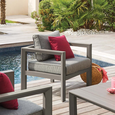Kemmel Outdoor Lounge Chair