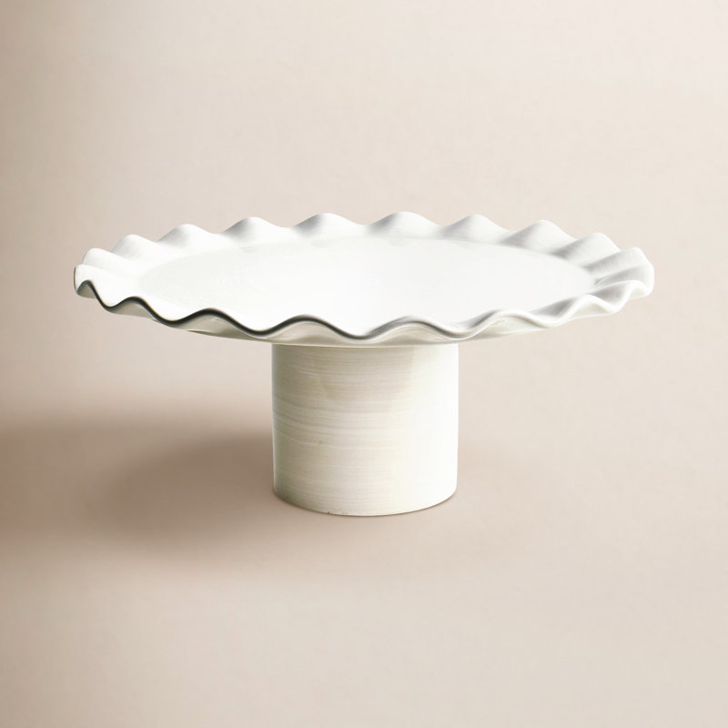 Signature Ruffle Cake Stand