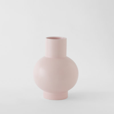 Strøm Vase by Nicholai Wiig-Hansen