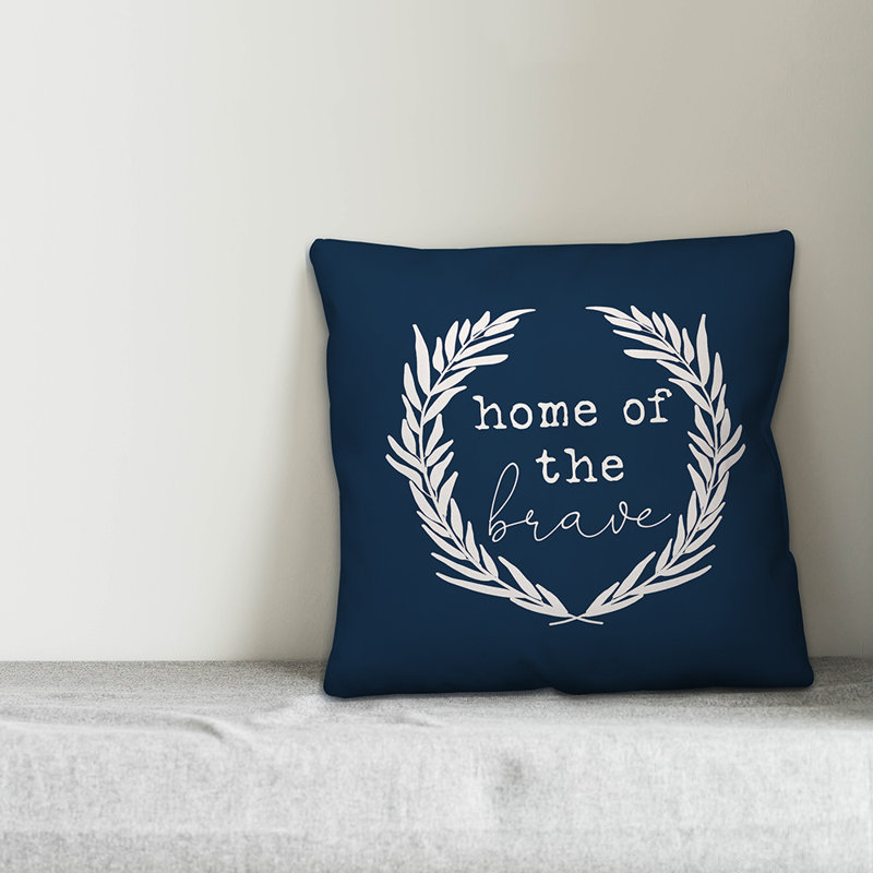 Housse de coussin Home of the Brave Wreath, 18 po x 18 po, polyester