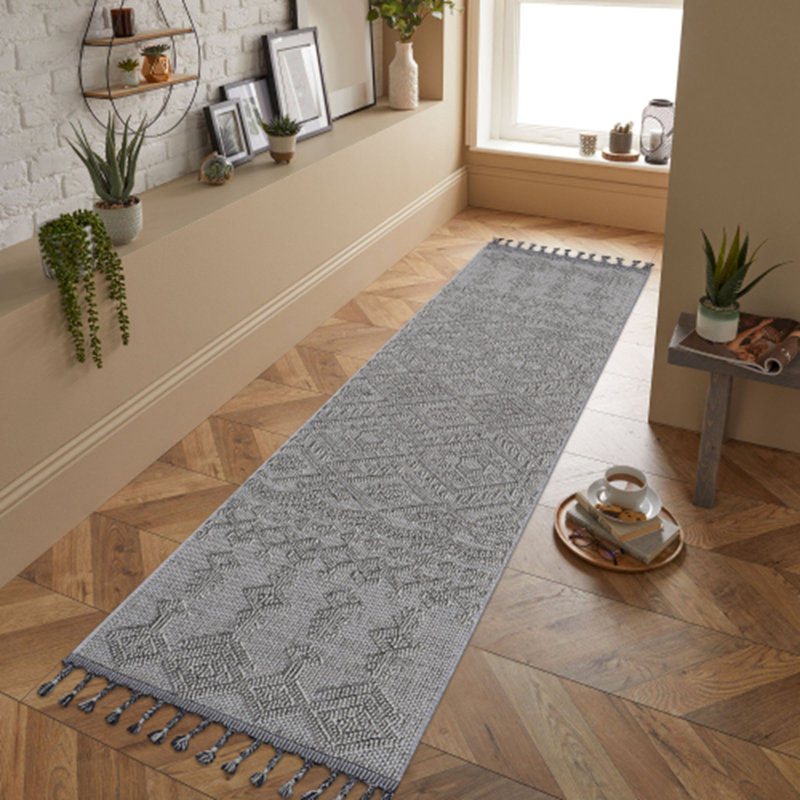 Traditional Indoor/Outdoor Area Rug