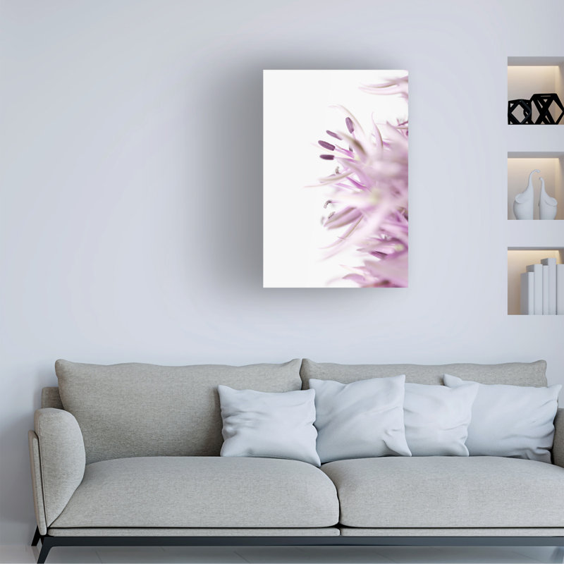 Fleur mauve sur toile, H 19 po x l 12 po x P 2 po