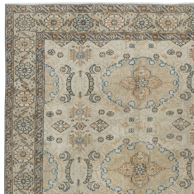 Tapis Oushak rétro fait à la main en beige pour maisons de campagne