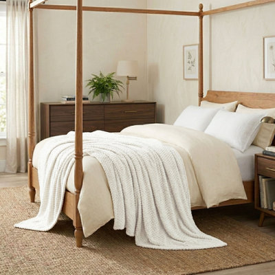 Lily Classic Pebbled Popcorn Texture Ultra-Soft Fluffy Fleece Blanket
