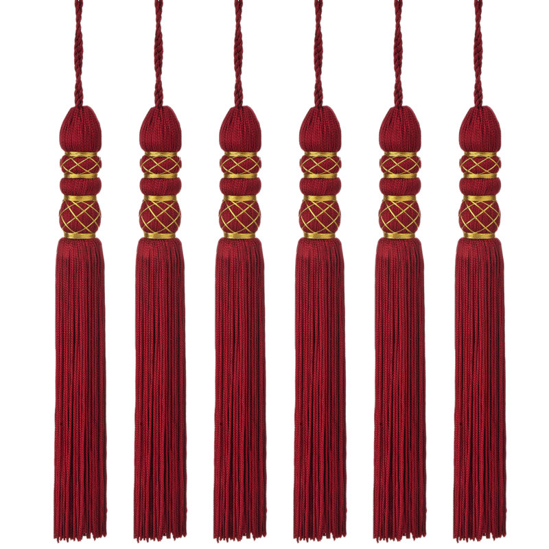 Ornements de pompons lourds