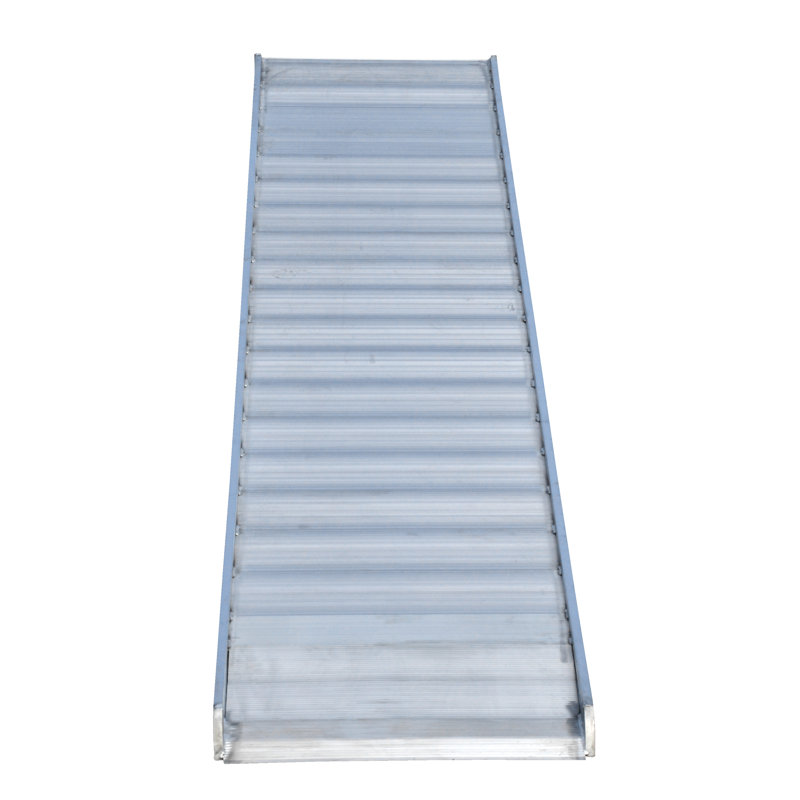 Rampe d'accès 4 po Vestil, H 4,44 po x l 38 po x P 192 po
