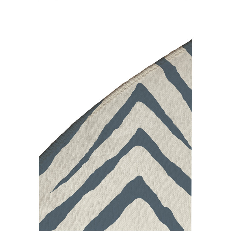 Zebra Stripe Non-Slip Outdoor Rug, Round 5'