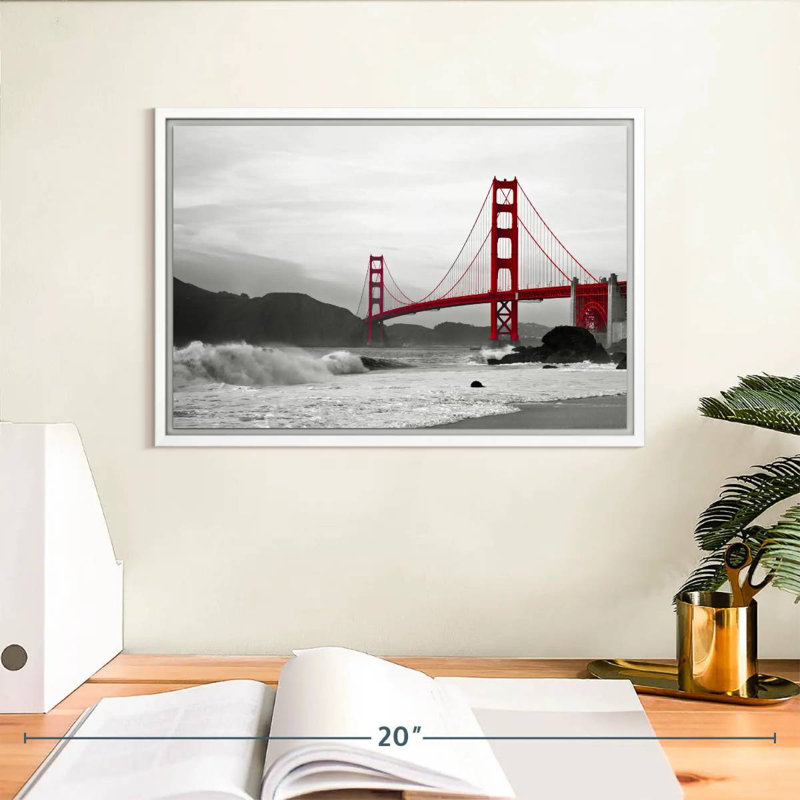 Golden Gate Bridge Beach, 13 po x 9 po, Cadre flottant blanc