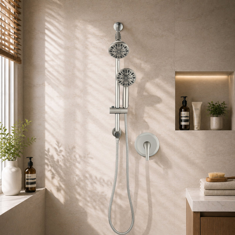 Système de douche avec pomme de douche à main à 7 réglages, robinet de douche avec valve en nickel brossé