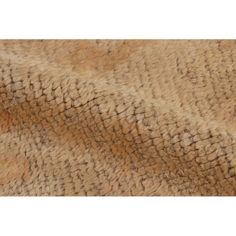 Hand Knotted Wool Area Rug in Cream