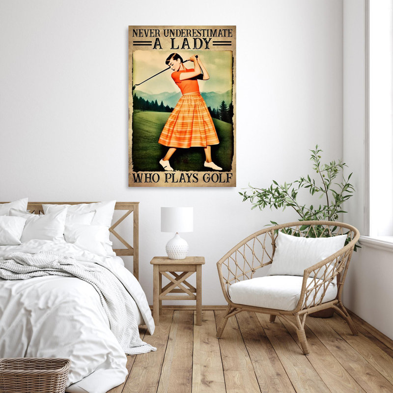 Une dame qui joue au golf, H 36 po x l 24 po x P 1,25 po