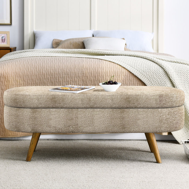 Banc ovale de 43,5 po x 16 po x 16 po, brun, pieds en bois d'hévéa, fabriqué à la main par des professionnels, fonctionne comme un repose-pieds ou une surface assise, tissu plissé, experts en rangement, fonctions, espace
