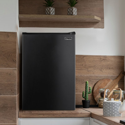 Magic Chef 4.4-cu. ft. Mini Fridge in , Small Compact All Refrigerator with No Freezer for Bedroom, Apartment
