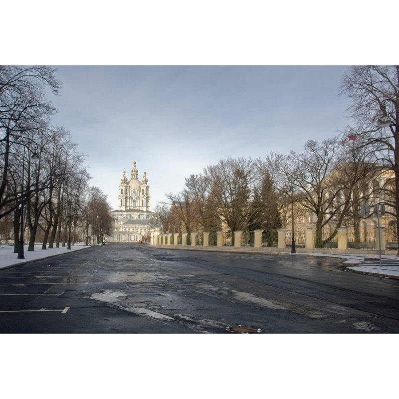 Smolny Proezd, H 12 po x l 18 po