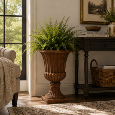 Jardinière de style urne Bayliff