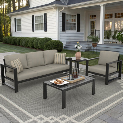 Ensemble de conversation pour 4 personnes avec coussins Sunbrella® Reva